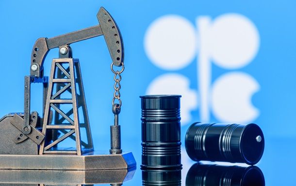Країни ОПЕК+ домовилися збільшити видобуток нафти у травні