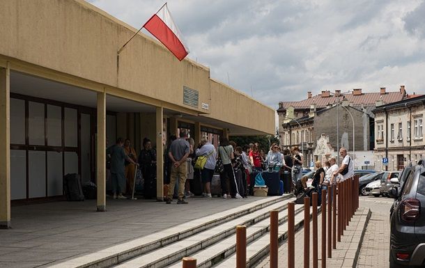 Українцям у Польщі відмовляють у статусі біженця