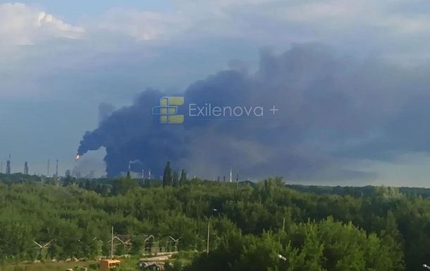 Уражено два НПЗ і 11 кораблів Росії