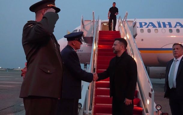 Мир повинен стати ближче: Зеленський прибув у США