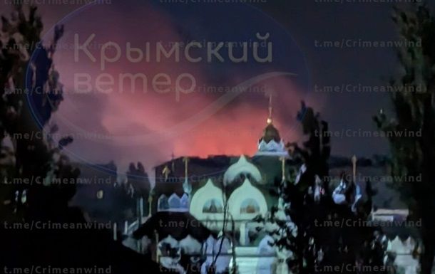 У Криму вибухи, Керченський міст перекрито