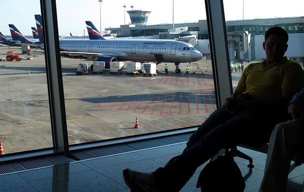 У Росії приховано обмежують виїзд чоловіків мобілізаційного віку