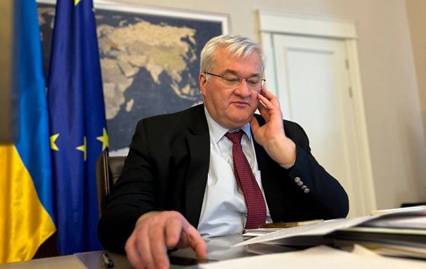 Сибіга обговорив з главою МАГАТЕ ситуацію на ЗАЕС