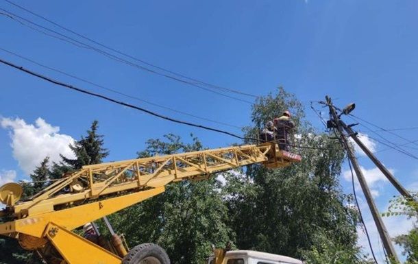 Відключення світла у п'яти областях