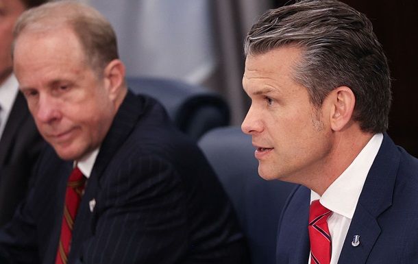 Білий дім розглядав заміну заступника Гегсета