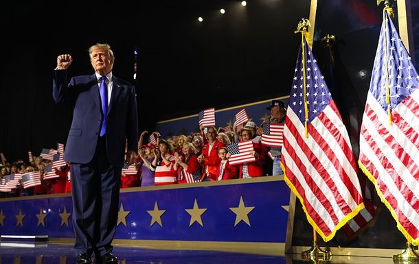 Трамп пообіцяв американцям по $5000, якщо республіканці виграють вибори