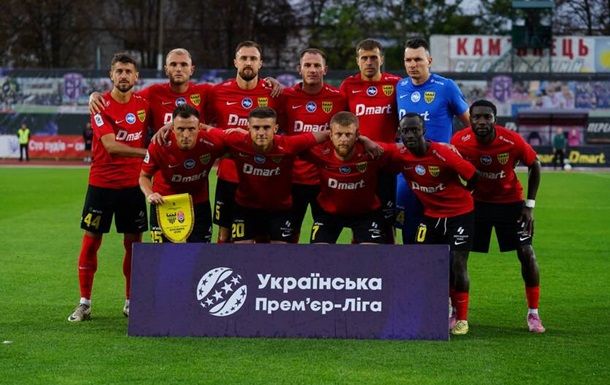 Буковина та Зоря розписали напружену нічию