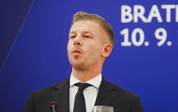 Мадяра обурила ідея нафтосховищ України в Угорщині