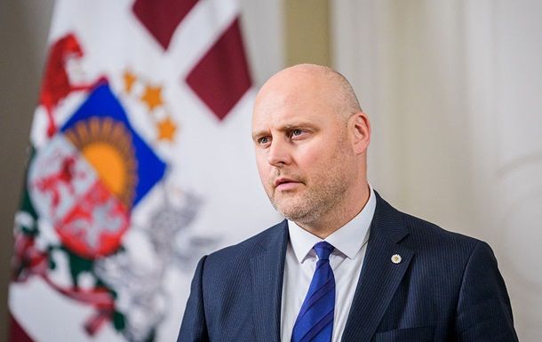 Латвія заблокувала зняття санкцій ЄС з Усманова та Фрідмана