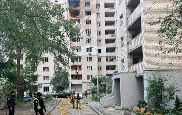 У Києві російська атака забрала життя хлопця
