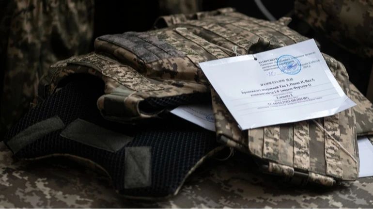 Бронежилети Міндіча: Суд стягнув майже 100 млн гривень з компанії-постачальника