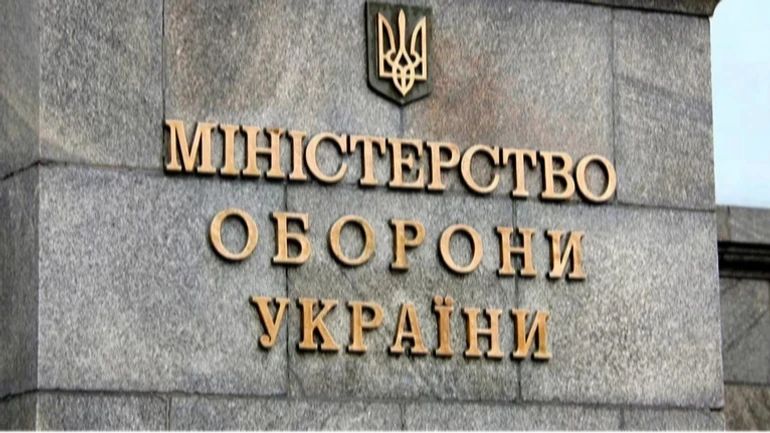 Оборонні постачальники заборгували державі майже пів трильйона