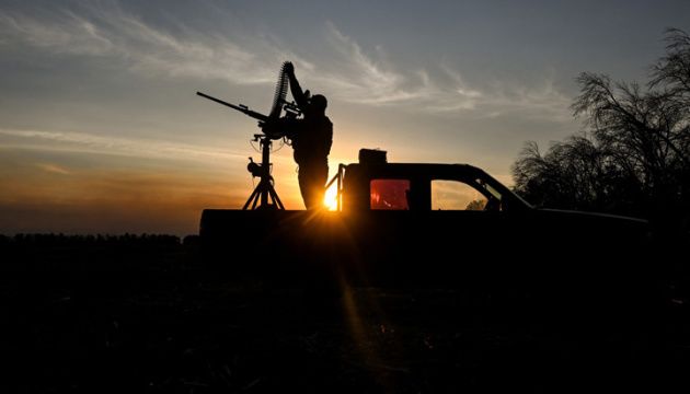 У Києві пролунали вибухи, столицю атакують ворожі безпілотники