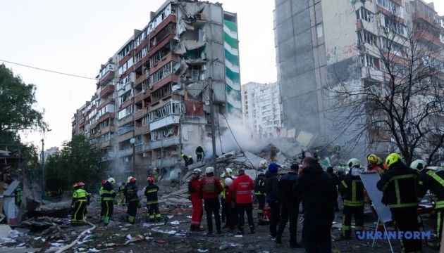 У Києві кількість жертв масованої атаки РФ зросла до двох, постраждалих