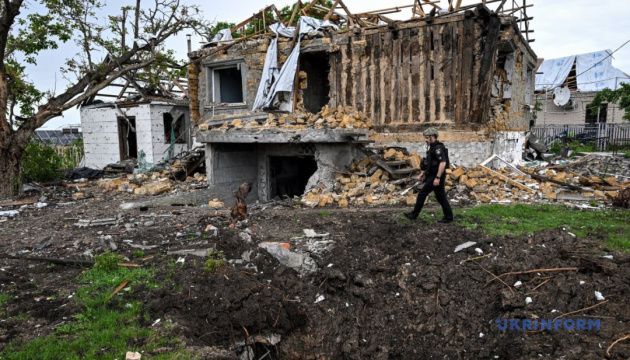 Живе село, яке перетворюється на руїни
