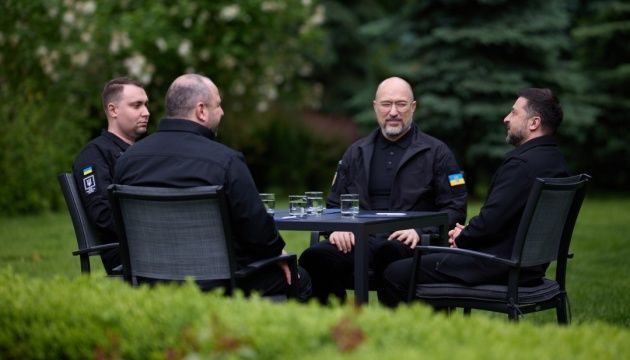 Антибалістика, важливі переговори та обміни: Зеленський, Буданов, Умєров і Шмигаль провели спецнараду