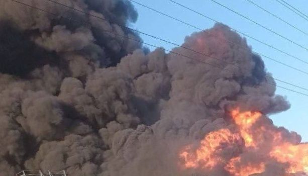 У Криму через атаку дронів спалахнула пожежа в районі ГРЕС у Сімферополі