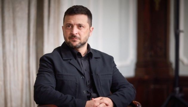 Зеленський підтвердив ураження підприємства у Кірові, НПЗ у Тюмені та суден у Каспійському морі