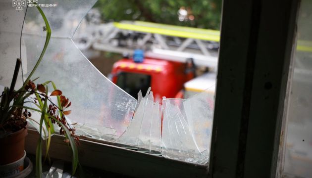 У селі на Дніпропетровщині через вибух і пожежу евакуюють людей - є загиблий, 11 поранених