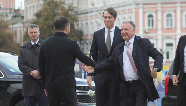 У Києві завершився перший раунд перемовин між Україною та спецпосланцями Трампа