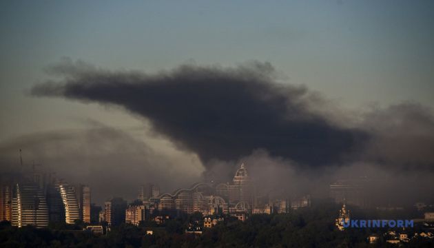 У Києві до двох зросла кількість жертв російської атаки, постраждалих
