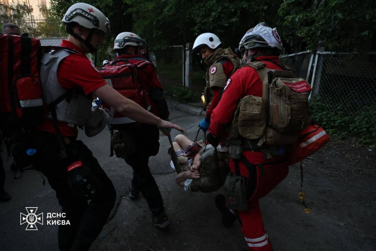 У Києві через ворожу атаку загинуло двоє людей, понад 40 поранені
