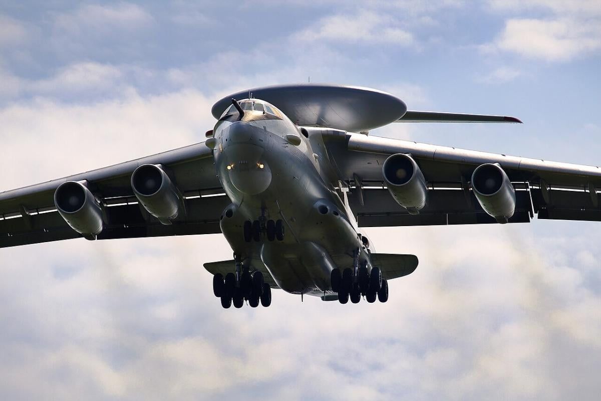 Росія почала ховати стратегічні А-50 у цивільних аеропортах Сибіру