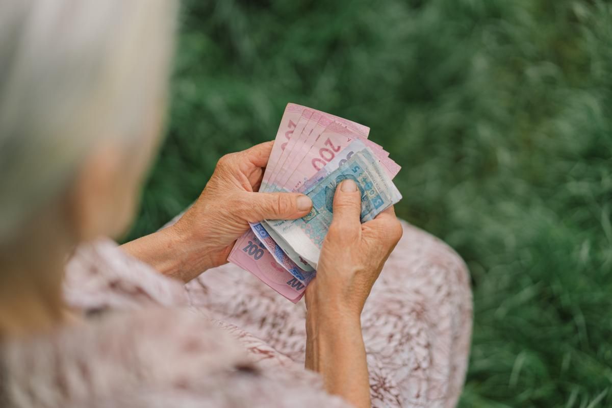 Чверть пенсіонерів отримують менше 4000 гривень: яка ситуація з пенсіями в Україні