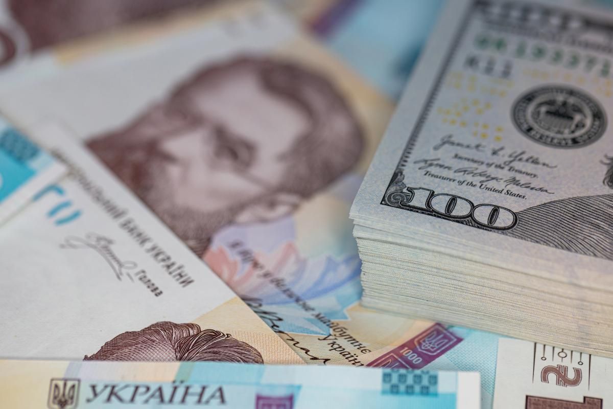 Скільки коштують долар та євро в Україні сьогодні: курс валют 20 вересня