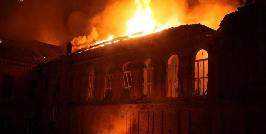Росіяни вдарили по найстарішому корпусу Запорізького національного університету