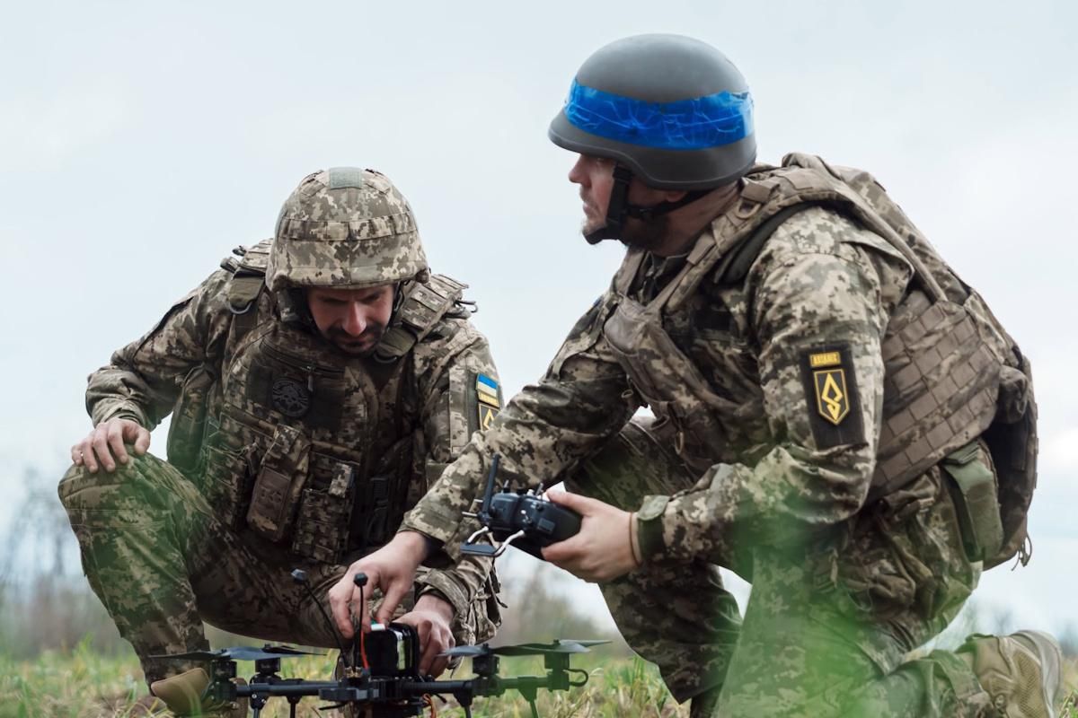 Маленька Україна стримує величезну Росію, бо воює зовсім по-іншому